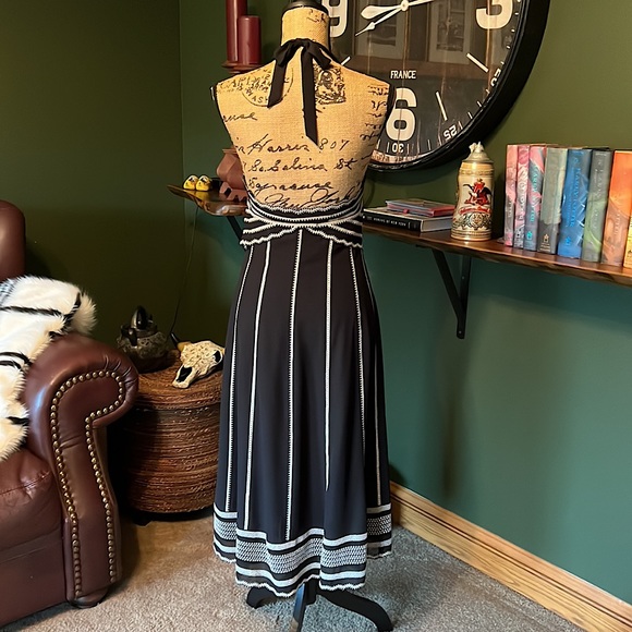 Eliza J Cocktail Dress - Picture 3 of 4